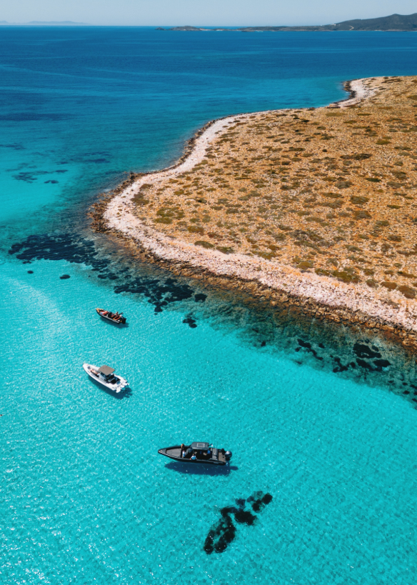 Private boat cruise in the turquoise waters between Paros and Antiparos
