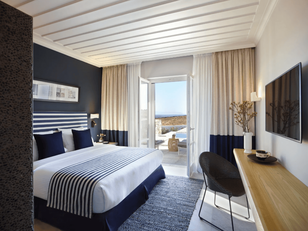 Summer Senses luxury resort in Paros with interior sea view